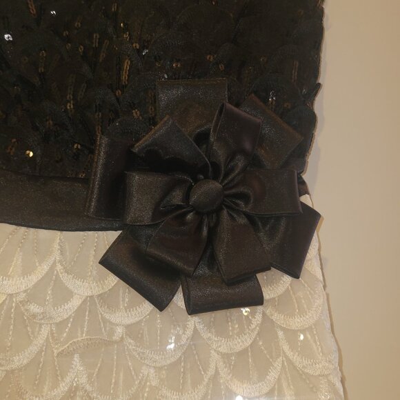 Black and white bodice style sequin peacock formal dress with bow - Picture 7 of 8